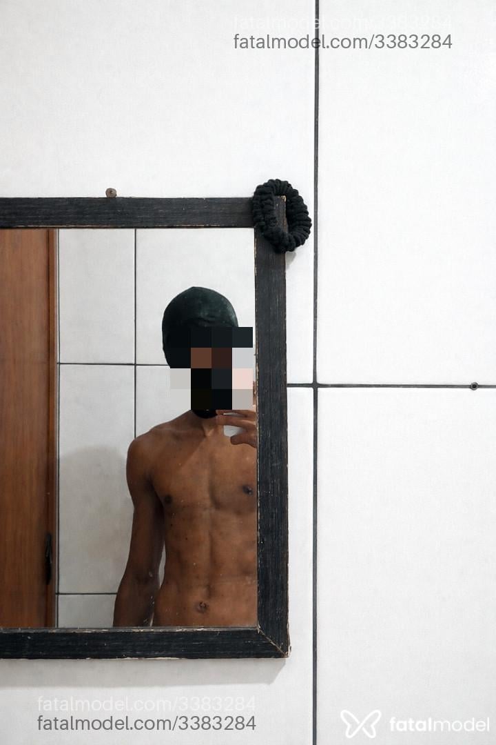 Acompanhante homem morena (o) de olhos pretos em Virtual - Ricardo