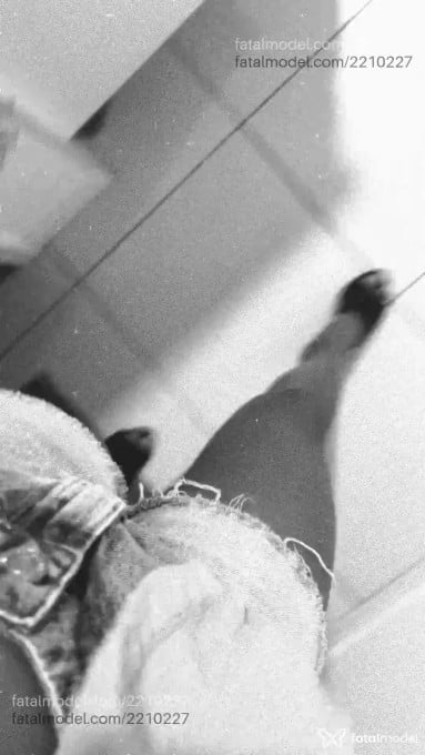 Acompanhante mulher com cabelo castanho de olhos castanhos em Salvador Acompanhante mulher com cabelo castanho de olhos castanhos em Salvador - Belinha