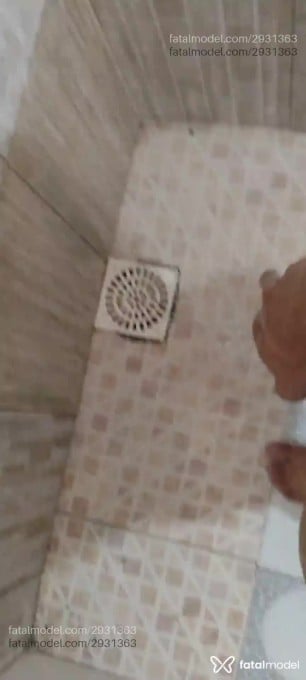 Acompanhante homem com cabelo castanho de olhos castanhos - Gusttavo Canavarro