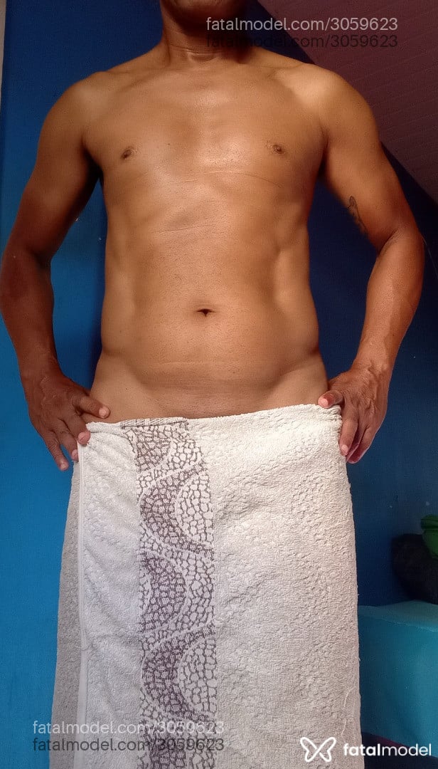 Acompanhante homem morena (o) de olhos castanhos em Macapá - Romeu