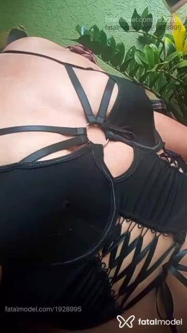 Acompanhante mulher com cabelo castanho de olhos castanhos - Hanna Oliver