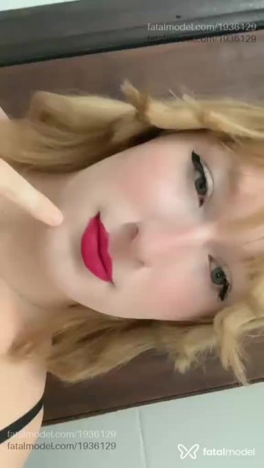 Acompanhante mulher trans loira (o) de olhos verdes em Curitiba - Bruna Bolzani
