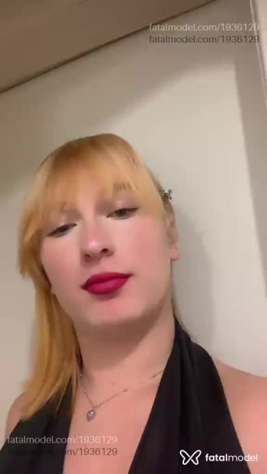 Acompanhante mulher trans loira (o) de olhos verdes em Curitiba - Bruna Bolzani