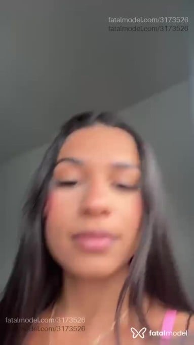 Acompanhante mulher com cabelo castanho de olhos castanhos em Pouso Alegre - Alana Villa