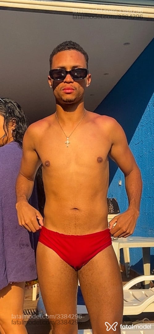 Acompanhante homem com cabelo castanho de olhos castanhos em Guarulhos - Fernando Cortez