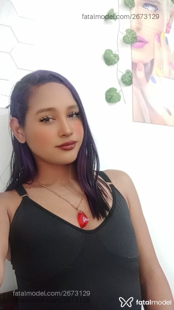 Acompanhante mulher trans com cabelo castanho de olhos castanhos em Sarandi - Bella Brown