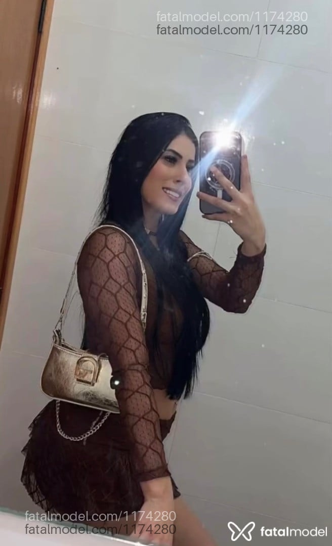 Acompanhante mulher morena (o) de olhos castanhos - Gabrielly Maia Acompanhante mulher morena (o) de olhos castanhos - Gabrielly Maia