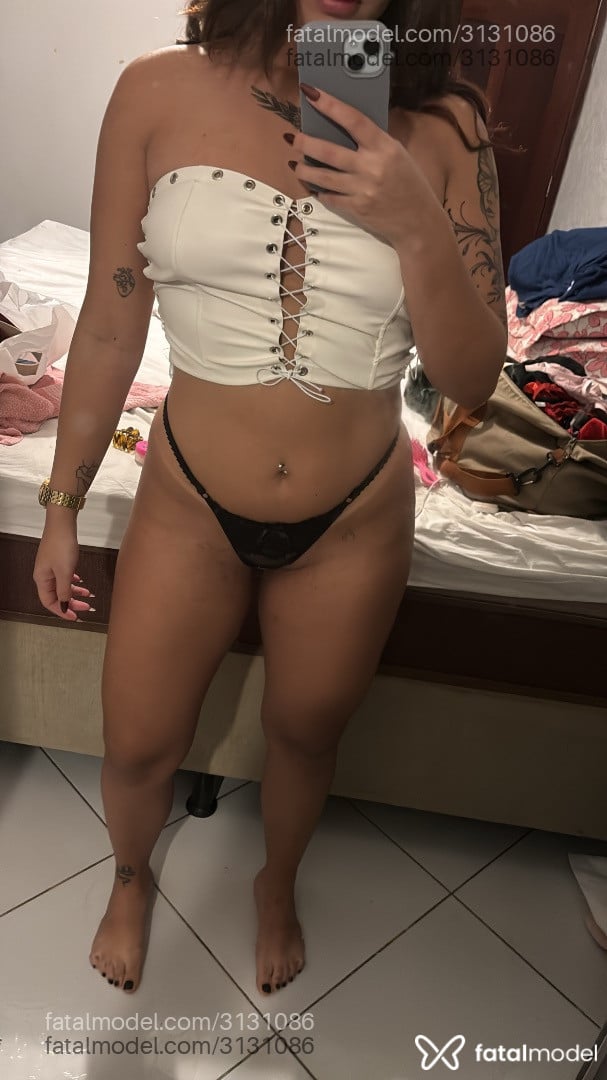 Acompanhante mulher com cabelo castanho de olhos castanhos em Campina Grande - Sophia