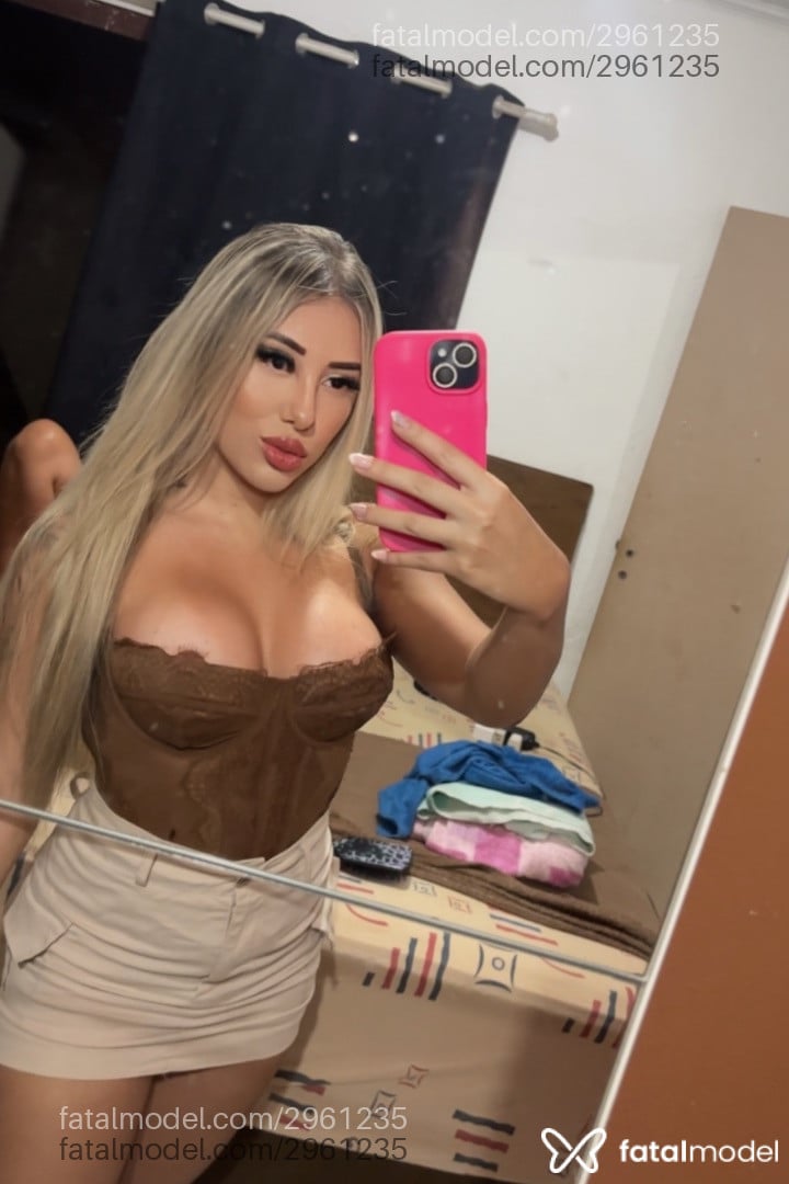 Acompanhante mulher loira (o) de olhos castanhos em São Paulo - Yara Muniz