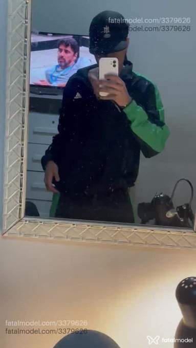 Acompanhante homem com cabelo castanho de olhos castanhos em Vitória da Conquista Acompanhante homem com cabelo castanho de olhos castanhos em Vitória da Conquista - Felipe