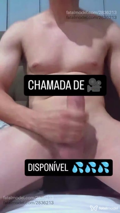 Acompanhante homem loira (o) de olhos castanhos - Henrry Acompanhante homem loira (o) de olhos castanhos - Henrry