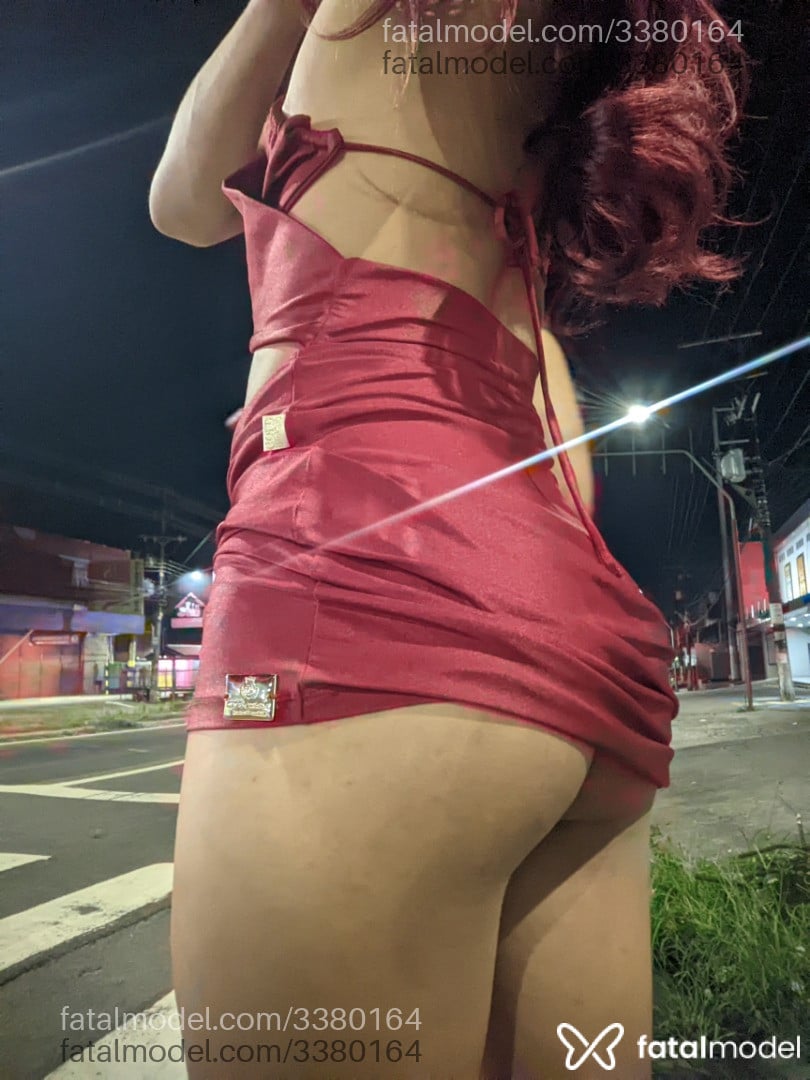 Acompanhante mulher trans ruiva (o) de olhos castanhos - Kyara
