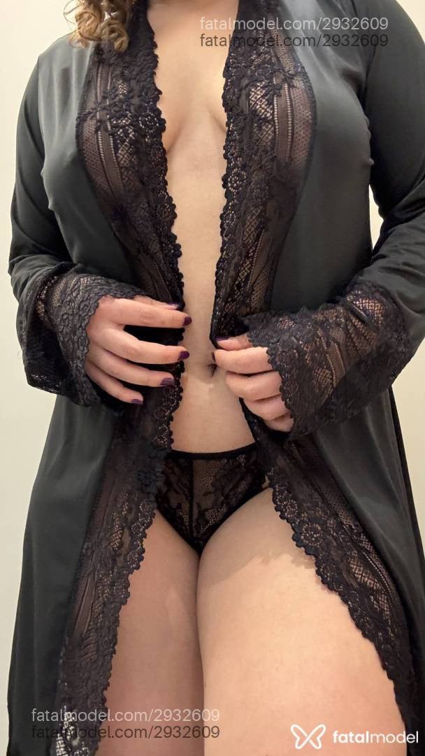 Acompanhante mulher com cabelo castanho de olhos castanhos - Jade Muniz