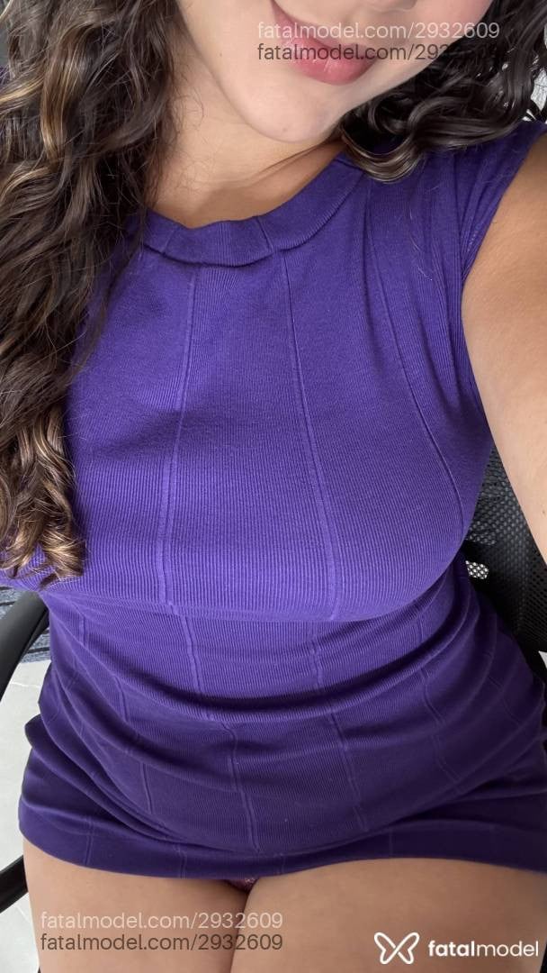 Acompanhante mulher com cabelo castanho de olhos castanhos - Jade Muniz
