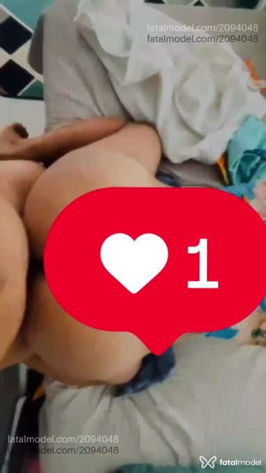Acompanhante mulher trans morena (o) de olhos pretos - Fernanda