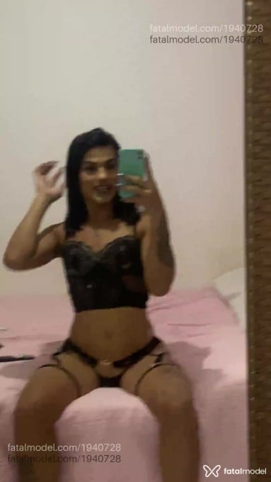 Acompanhante mulher trans morena (o) de olhos castanhos em Natal Acompanhante mulher trans morena (o) de olhos castanhos em Natal - Maryna Meirelles