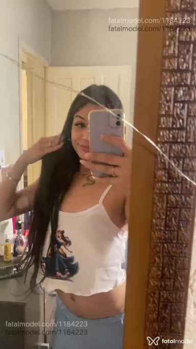 Acompanhante mulher trans morena (o) de olhos castanhos em Patos de Minas Acompanhante mulher trans morena (o) de olhos castanhos em Patos de Minas - Condessa
