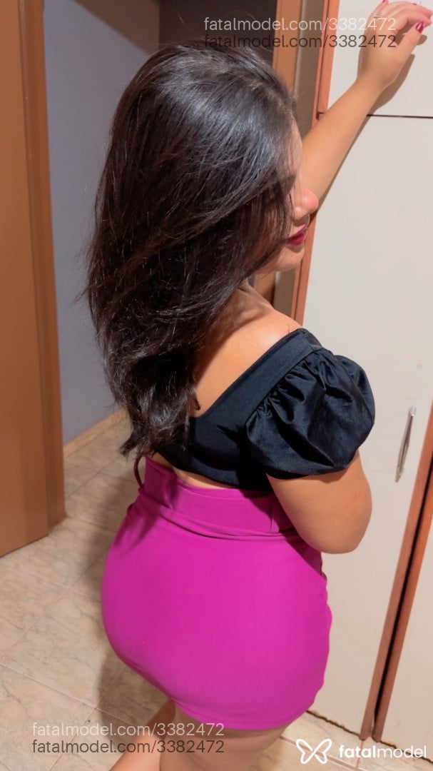 Acompanhante mulher com cabelo castanho de olhos castanhos em Jaboticabal Acompanhante mulher com cabelo castanho de olhos castanhos em Jaboticabal - Livia