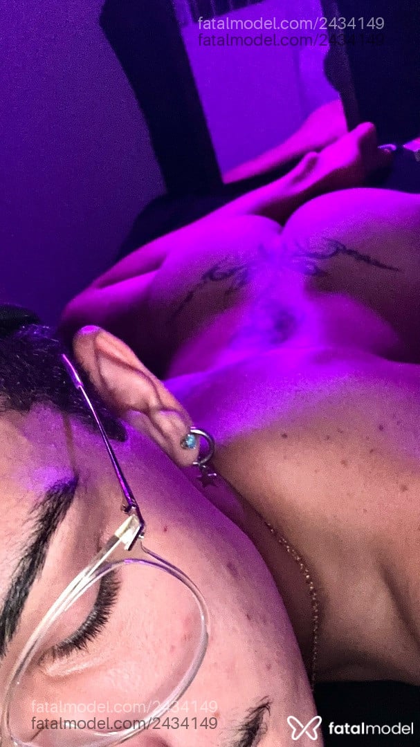 Acompanhante homem com cabelo castanho de olhos castanhos em Araraquara - Manila