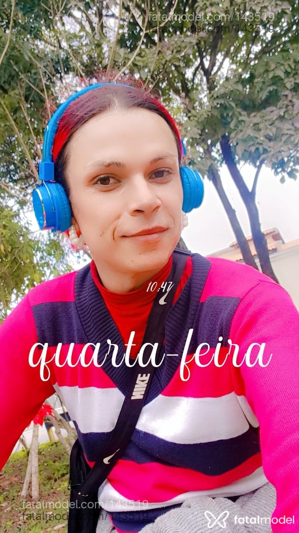 Acompanhante travesti loira (o) de olhos castanhos em Itapetininga Acompanhante travesti loira (o) de olhos castanhos em Itapetininga - Hillary
