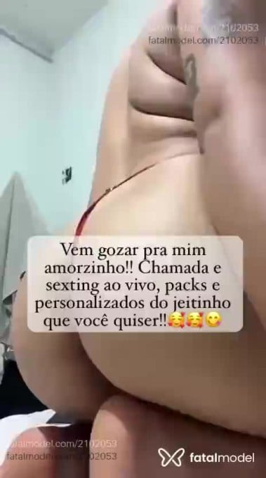 Acompanhante mulher com cabelo castanho de olhos castanhos em Virtual Acompanhante mulher com cabelo castanho de olhos castanhos em Virtual - Melissinha