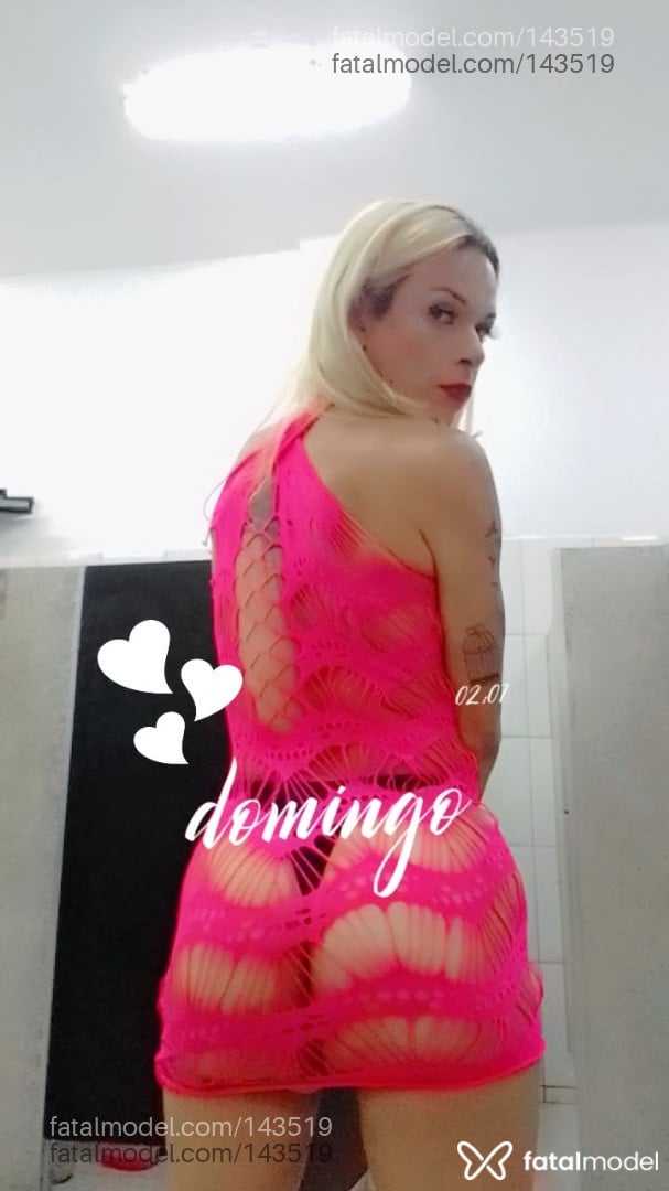Acompanhante travesti loira (o) de olhos castanhos em Itapetininga Acompanhante travesti loira (o) de olhos castanhos em Itapetininga - Hillary