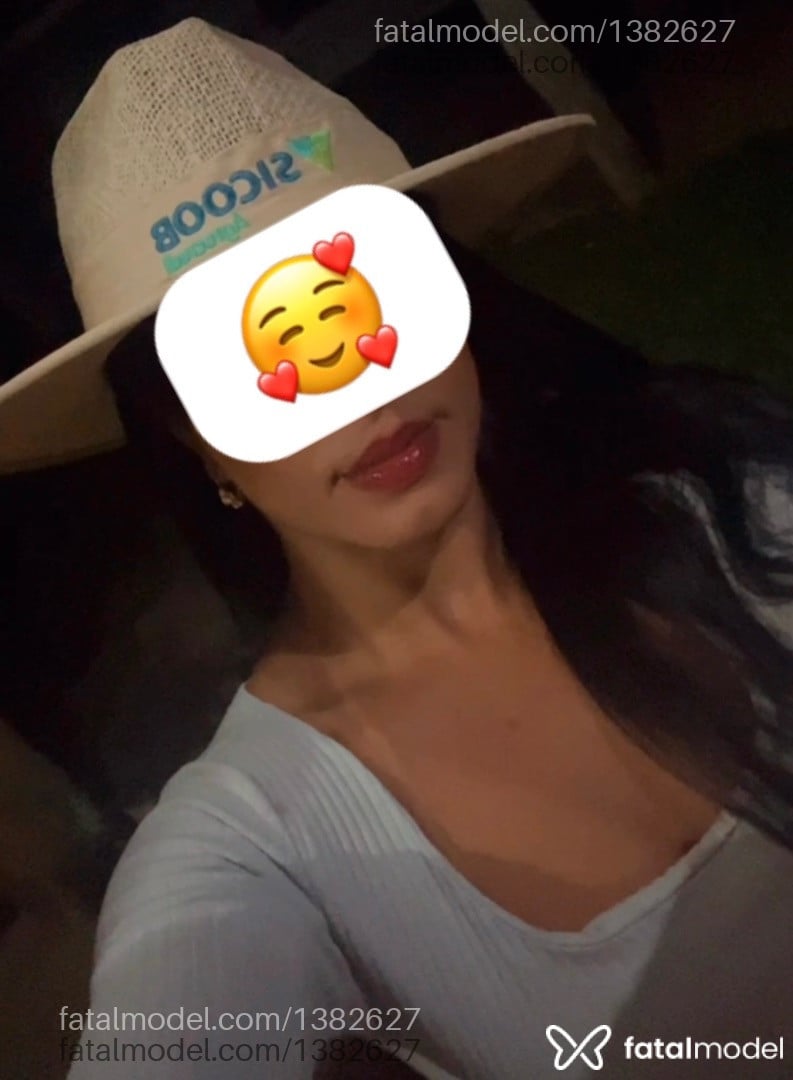 Acompanhante mulher com cabelo castanho de olhos castanhos em Poços de Caldas - Manu Ferreira