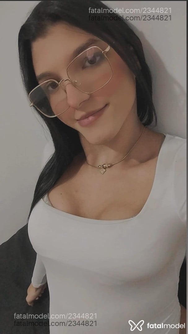 Acompanhante mulher trans morena (o) de olhos mel em Taubaté - Paloma