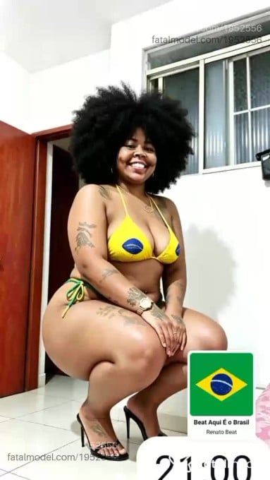 Acompanhante mulher morena (o) de olhos pretos em Manhuaçu - Laura Fontiny