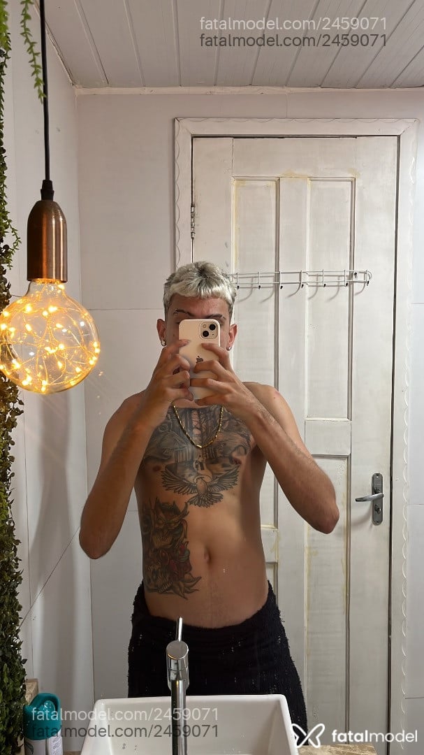 Acompanhante homem loira (o) de olhos verdes em Fortaleza - Thiago Kelton