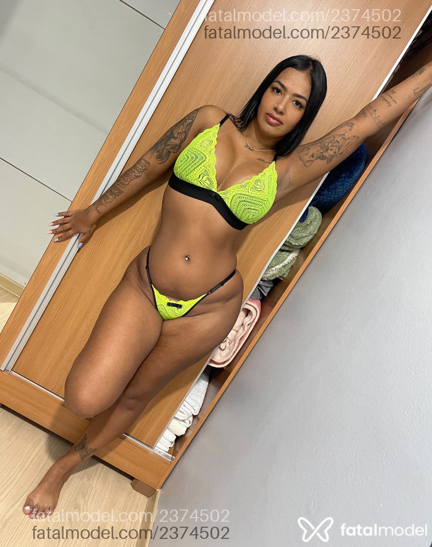 Acompanhante mulher morena (o) de olhos pretos em Virtual - Bruna Lins
