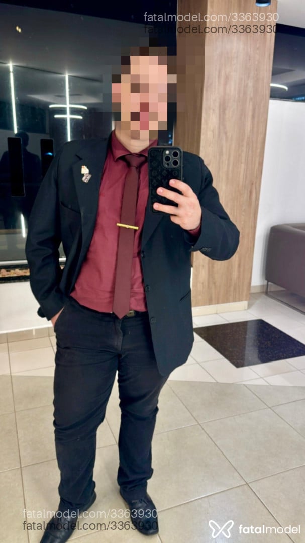 Acompanhante homem com cabelo castanho de olhos verdes em Passo Fundo - PassivoAlpha