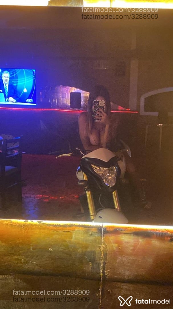 Acompanhante mulher morena (o) de olhos mel em Bragança Paulista - Danny