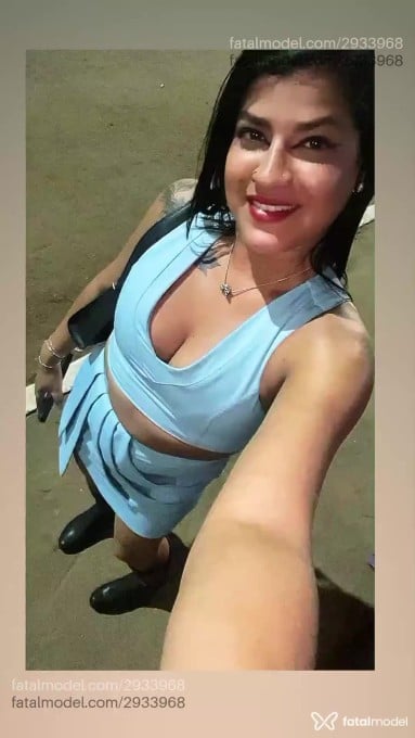 Acompanhante mulher morena (o) de olhos castanhos em Nova Crixás Acompanhante mulher morena (o) de olhos castanhos em Nova Crixás - Paty Bubuzinha