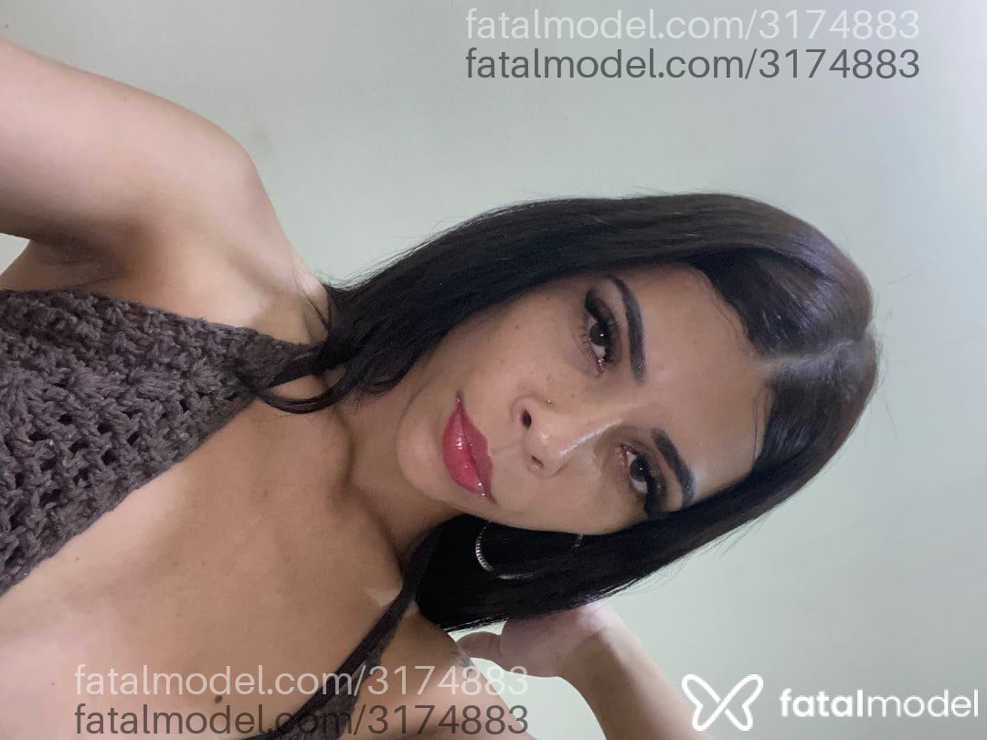 Acompanhante mulher morena (o) de olhos castanhos em Vila Velha Acompanhante mulher morena (o) de olhos castanhos em Vila Velha - Cris Lins