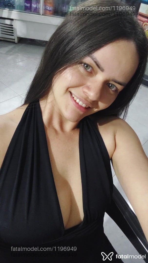 Acompanhante mulher loira (o) de olhos azuis em Virtual - YSA MODELLO