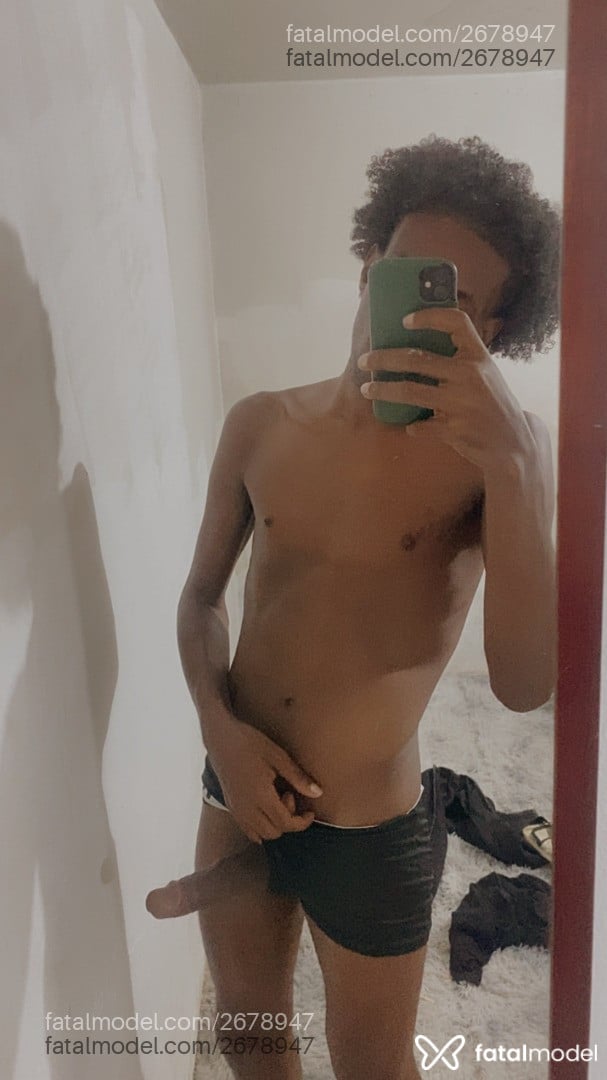 Acompanhante homem morena (o) de olhos pretos em Rio de Janeiro - Satanaries