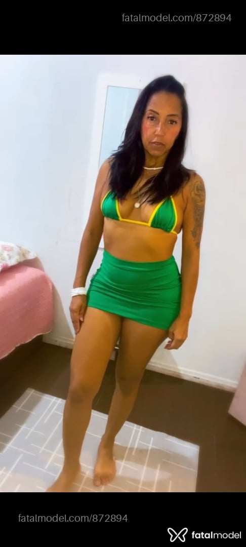 Acompanhante mulher com cabelo castanho de olhos pretos em São Mateus - Lilica