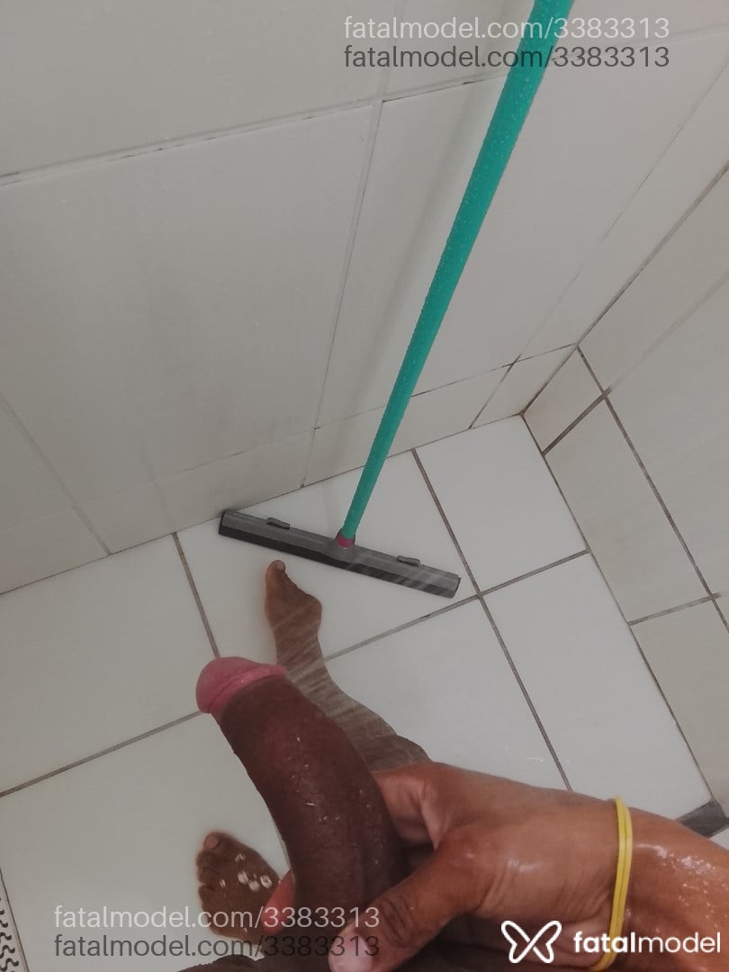 Acompanhante homem morena (o) de olhos castanhos - Draxx