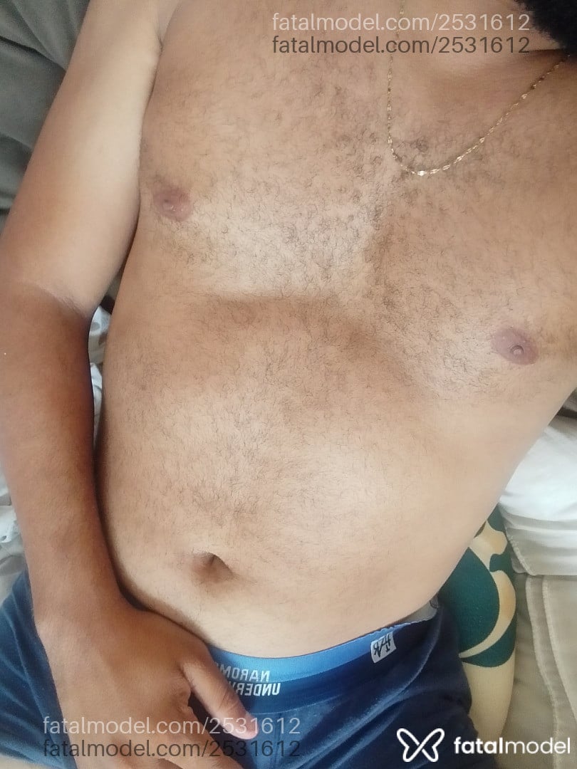 Acompanhante homem morena (o) de olhos mel - Jonas