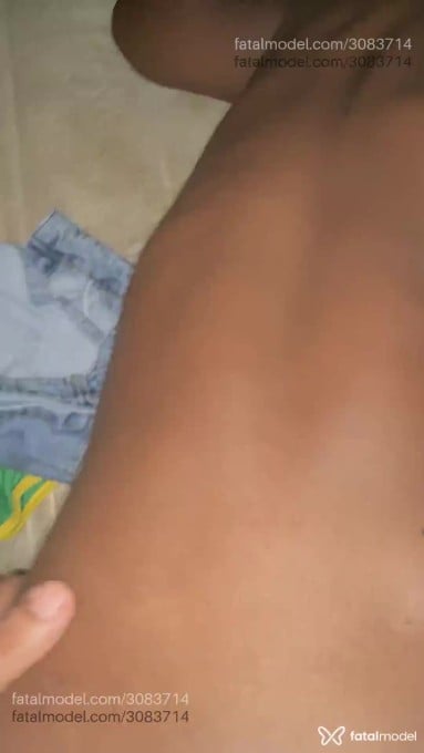 Acompanhante homem com cabelo castanho de olhos pretos em Salvador Acompanhante homem com cabelo castanho de olhos pretos em Salvador - Cauan