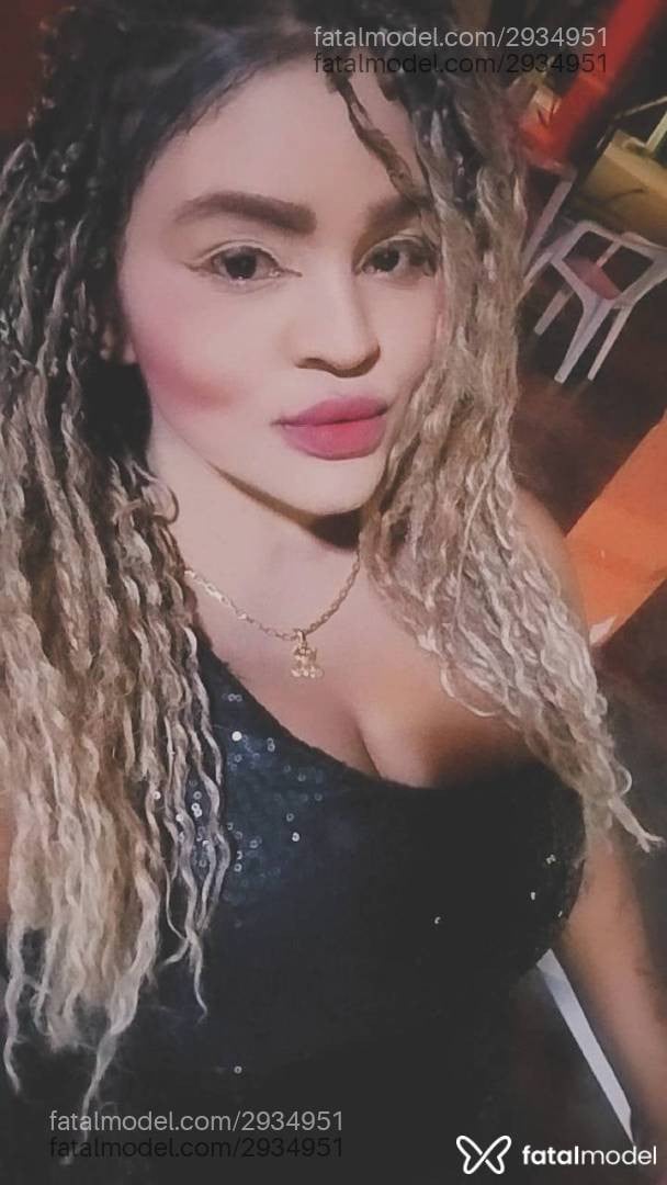 Acompanhante mulher loira (o) de olhos castanhos - Lilian