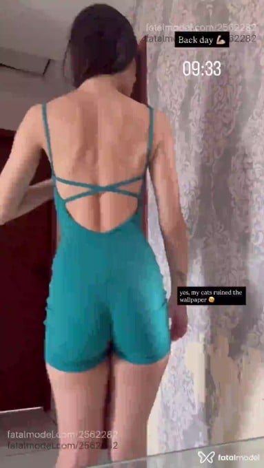Acompanhante mulher com cabelo castanho de olhos castanhos em São Paulo Acompanhante mulher com cabelo castanho de olhos castanhos em São Paulo - Valentina Cartier
