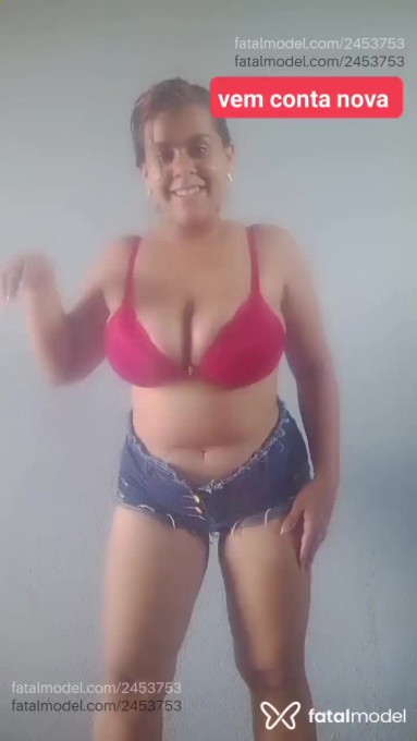 Acompanhante mulher com cabelo castanho de olhos verdes - Amanda