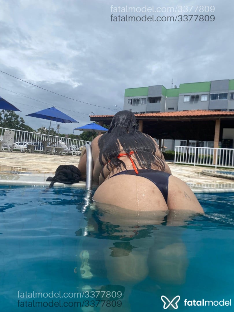 Acompanhante mulher com cabelo castanho de olhos azuis em Maceió Acompanhante mulher com cabelo castanho de olhos azuis em Maceió - Ariel Silva