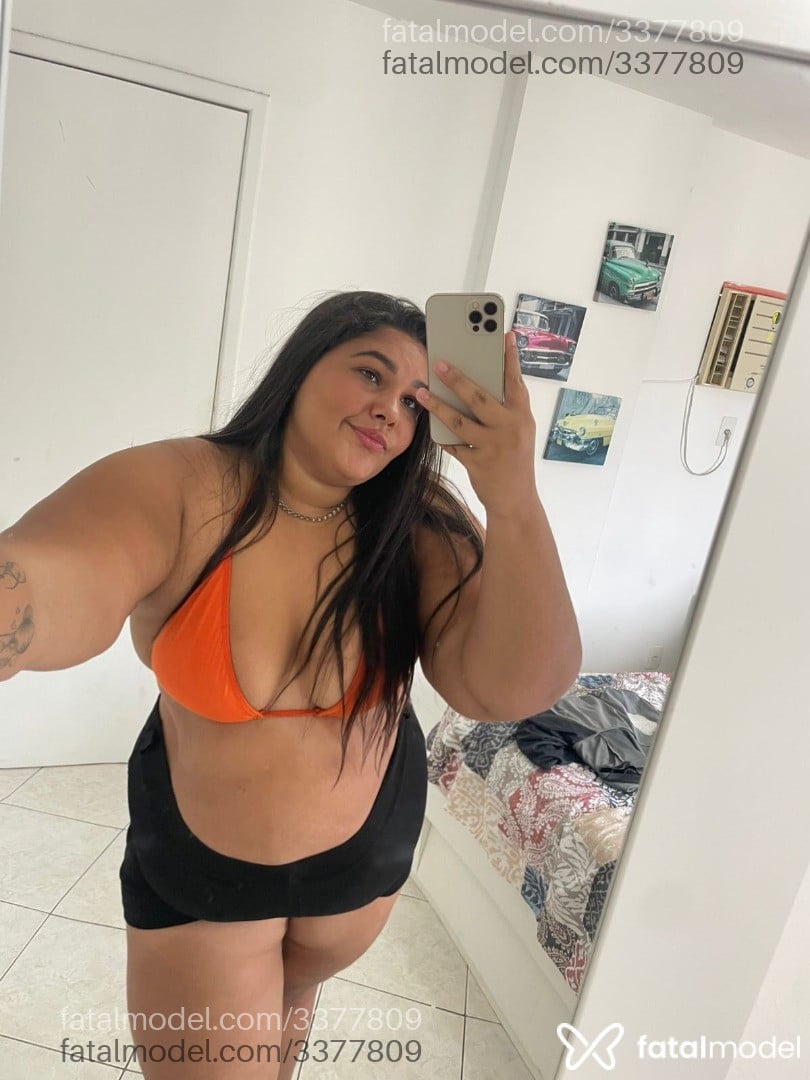 Acompanhante mulher com cabelo castanho de olhos azuis em Maceió Acompanhante mulher com cabelo castanho de olhos azuis em Maceió - Ariel Silva
