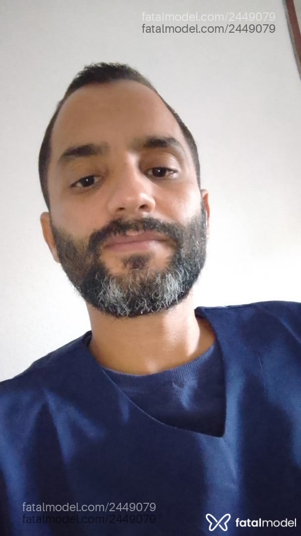 Acompanhante homem com cabelo castanho de olhos castanhos em Serra Acompanhante homem com cabelo castanho de olhos castanhos em Serra - Jotta Ferreira