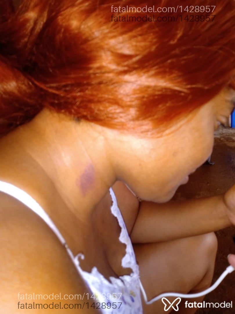 Acompanhante mulher morena (o) de olhos castanhos em Araçatuba - Jenni