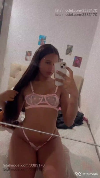 Acompanhante mulher trans com cabelo castanho de olhos castanhos em Feira de Santana - Nicole