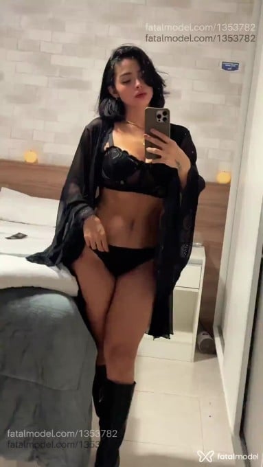 Acompanhante mulher morena (o) de olhos pretos em Goiânia Acompanhante mulher morena (o) de olhos pretos em Goiânia - Rubi Garcia